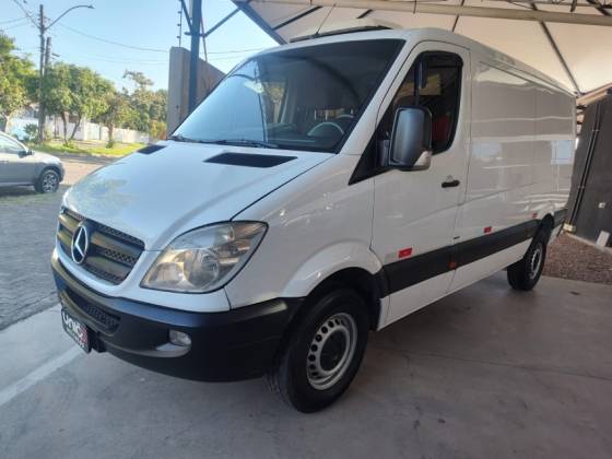 MERCEDES-BENZ SPRINTER 2.2 FURGÃO STREET 415 CDI TETO BAIXO DIESEL 3P MANUAL